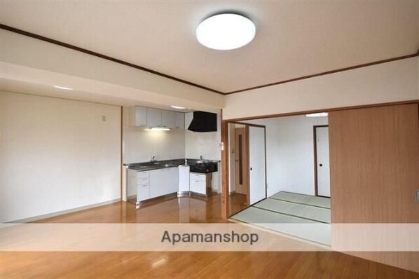 ツインヴィラ大島Aの物件内観写真